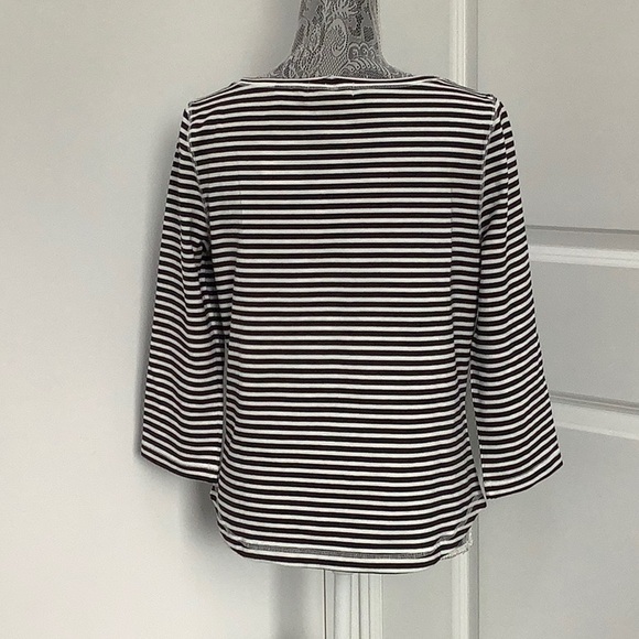 Black and White Striped Fitted 3/4 Sleeve Top Size L - Picture 7 of 10